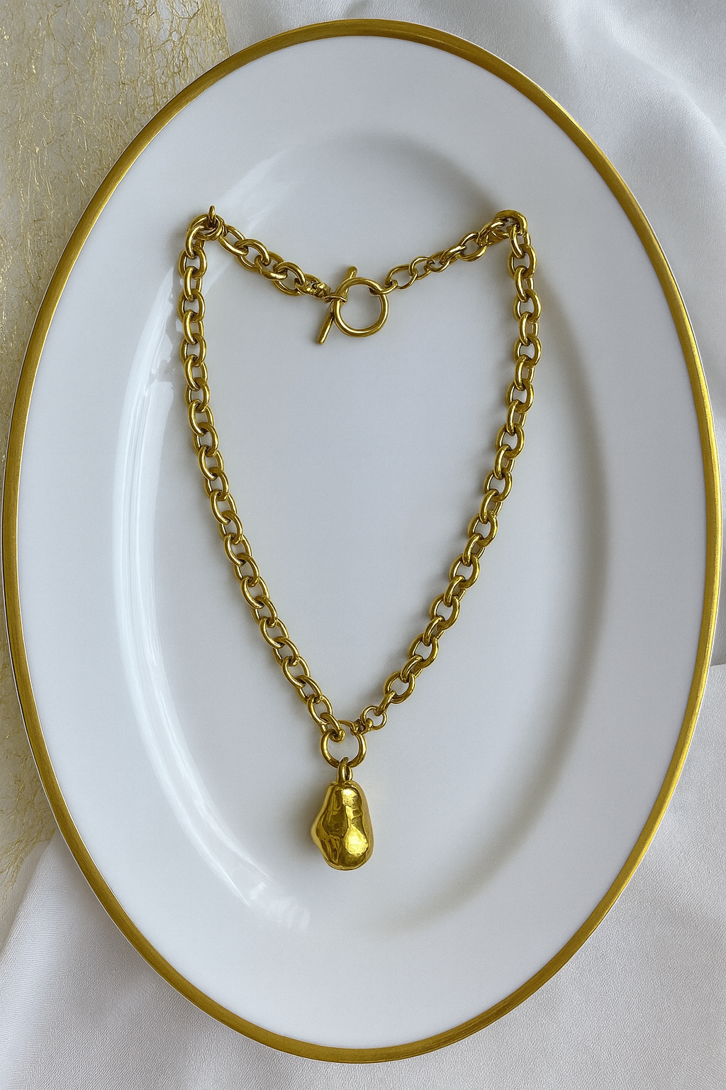 Golden Drop Pendant Chain Necklace