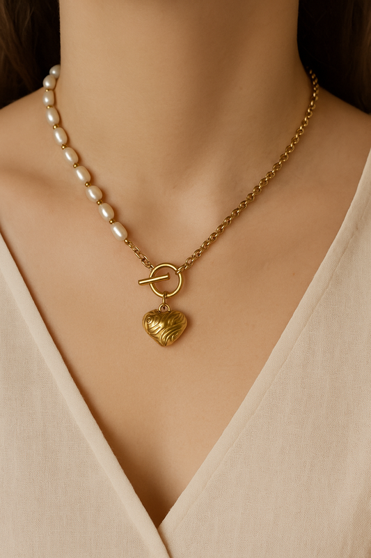 Golden Heart Pearl & Chain Necklace