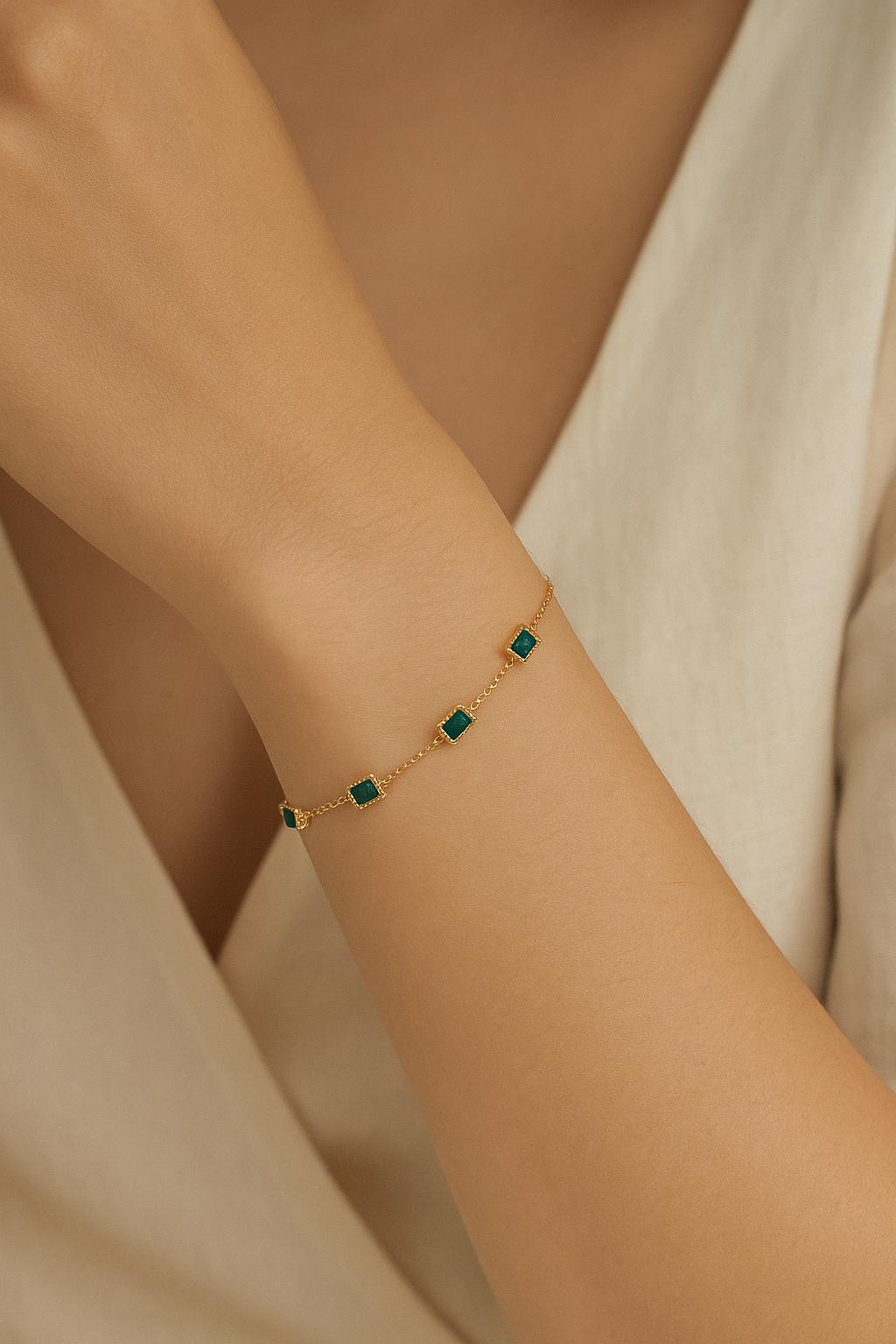 Delicate Gold & Green Square Bracelet