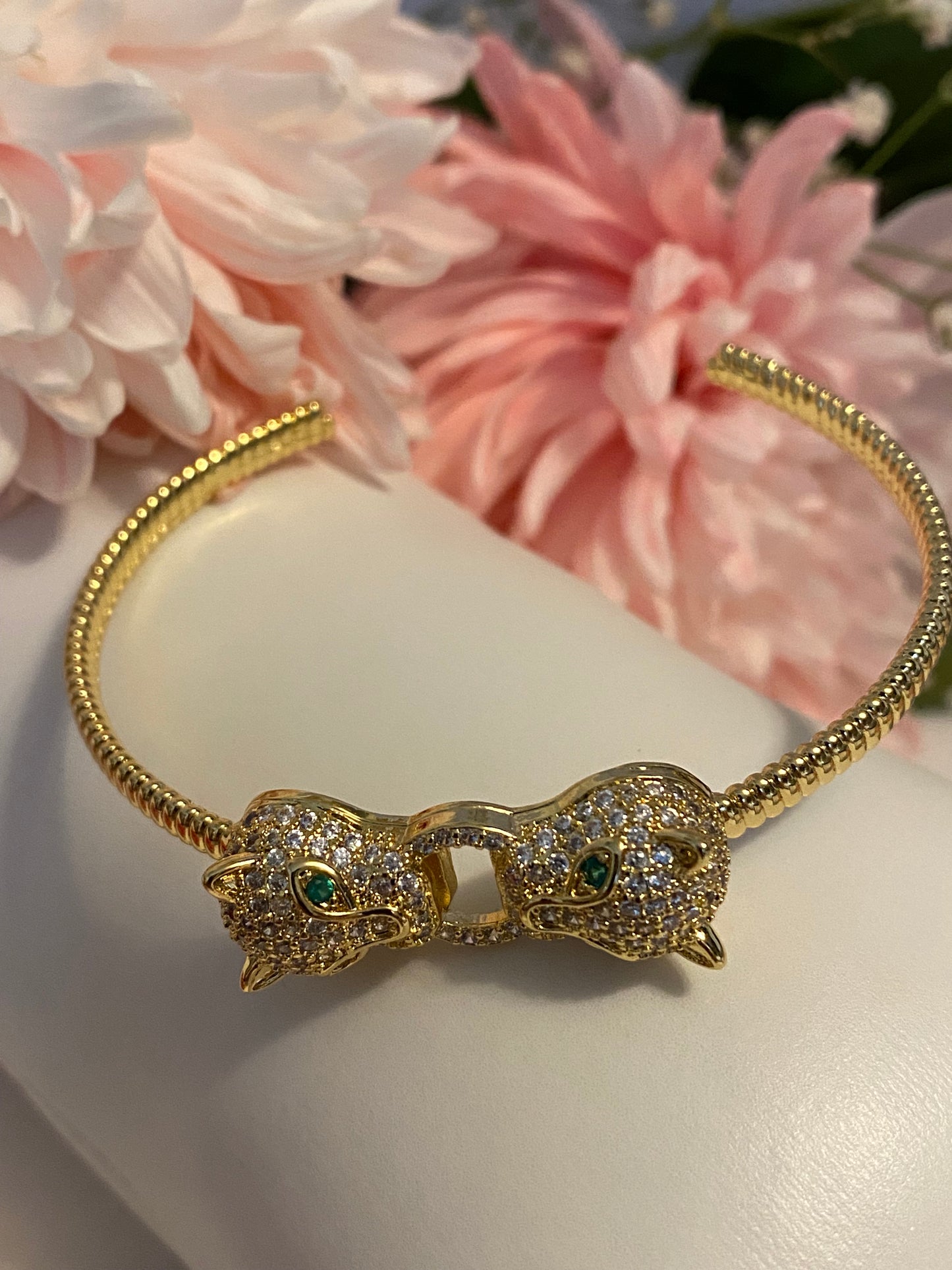Elegant Panther Love Bracelet